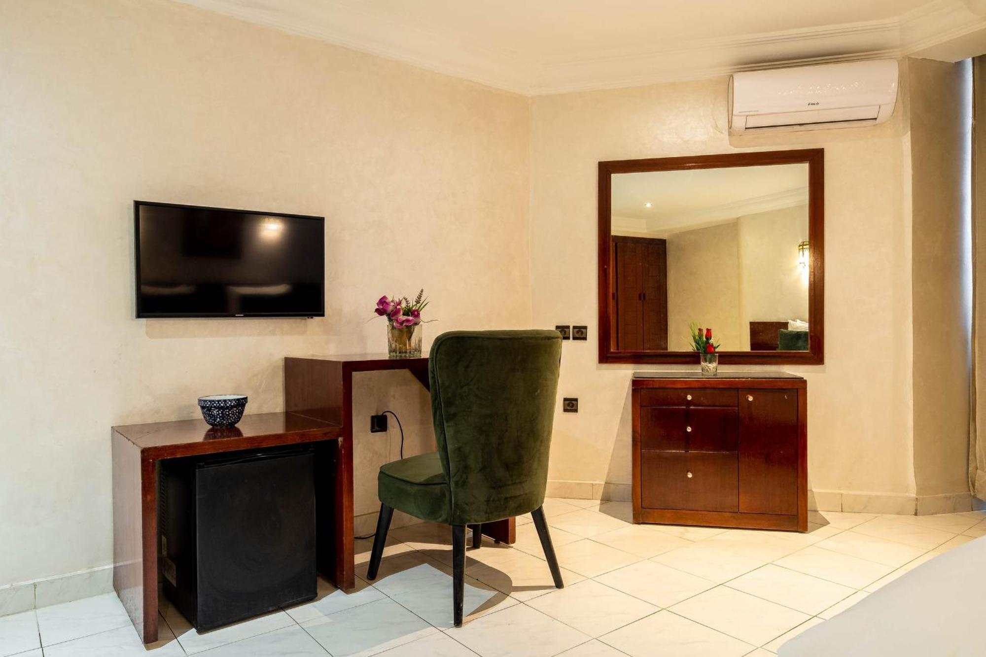 Hotel Center Casa Blanca