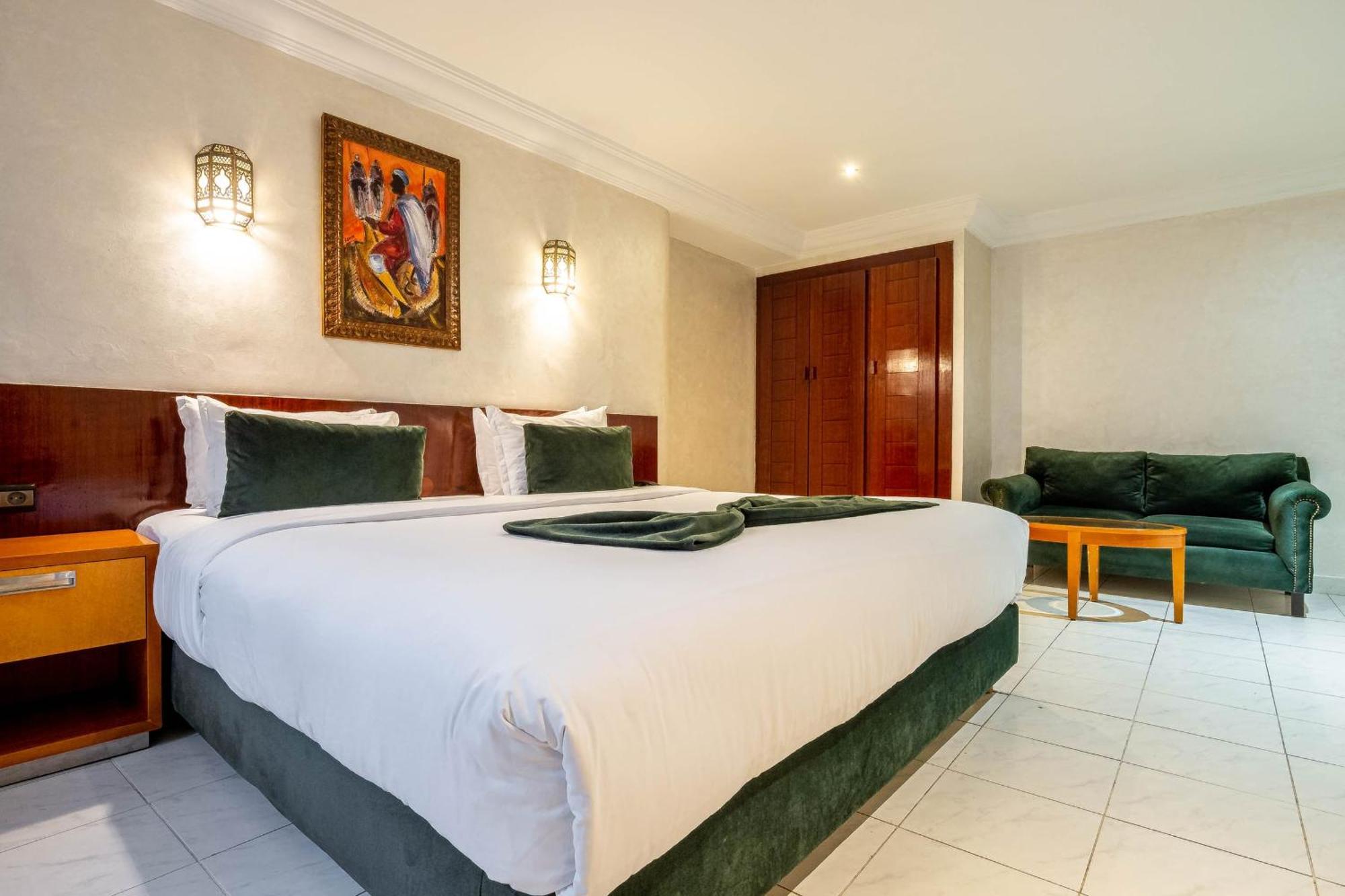 Center 3* Casa Blanca